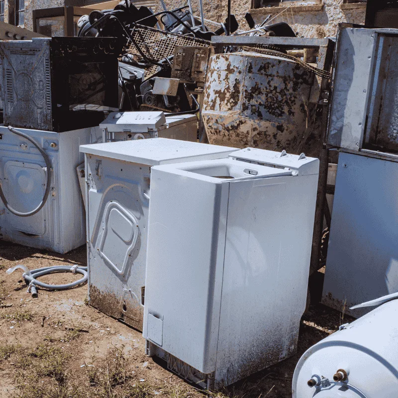 من يشتري حديد سكراب